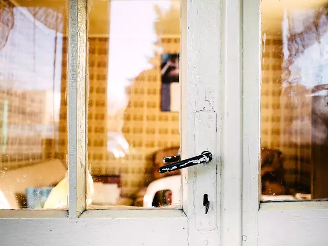 novi michigan glass shower door installation,glass shower door replacement,glass shower door