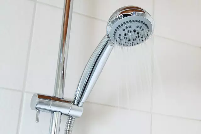 novi michigan glass shower door installation,glass shower door replacement,glass shower door