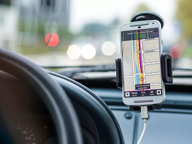 gps navigation system installation toledo,diy gps installation,professional gps installation