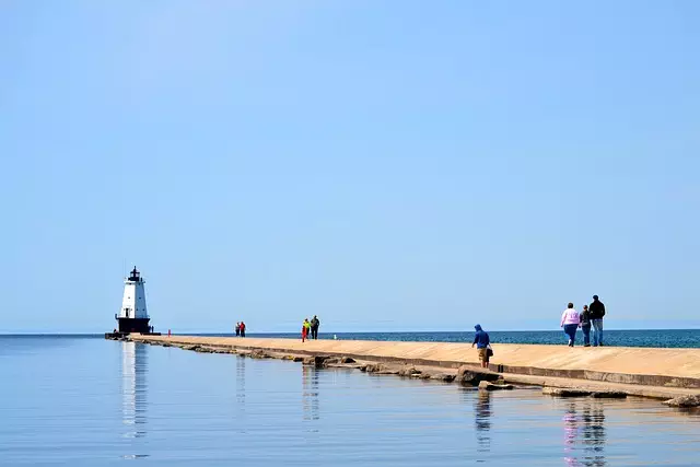 Novi Michigan shopping destinations,Novi Michigan parks and nature trails,Things to do in Novi Michigan