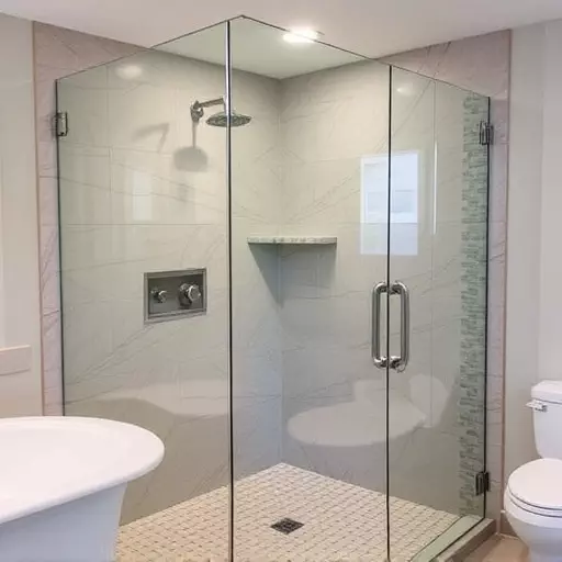 custom glass for modern bathrooms lake Orion Michigan,frameless shower doors,glass shower enclosures