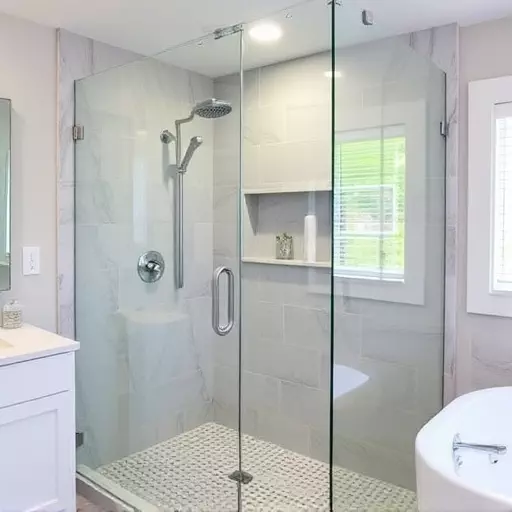custom glass for modern bathrooms lake Orion Michigan,frameless shower doors,glass shower enclosures