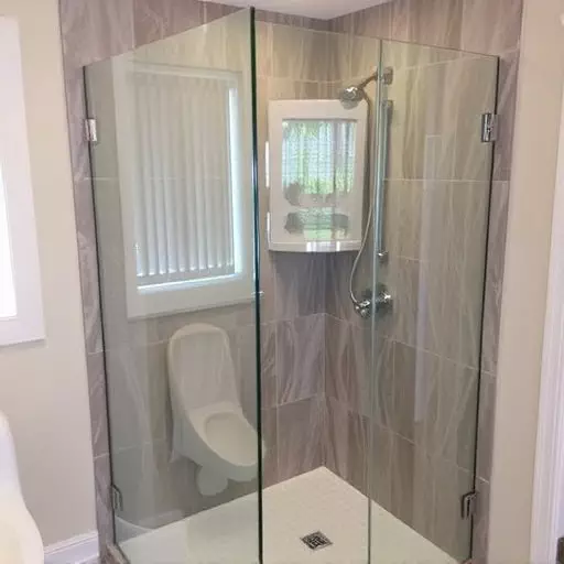glass-shower-door-installation-pontiac-m-640x480-63949982.jpeg