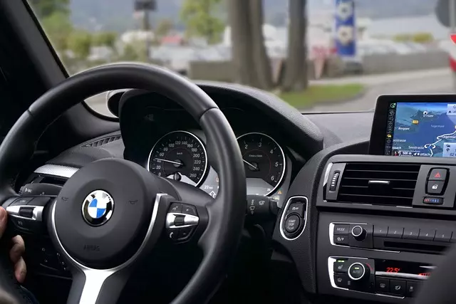 gps-navigation-system-installation-toled-640x480-83840945.jpeg