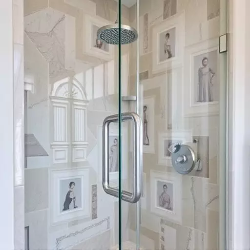 best-shower-door-cleaning-products-lake-640x480-77065167.jpeg