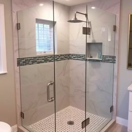 Matte Black Hardware: Transforming Custom Shower Enclosures in Toledo