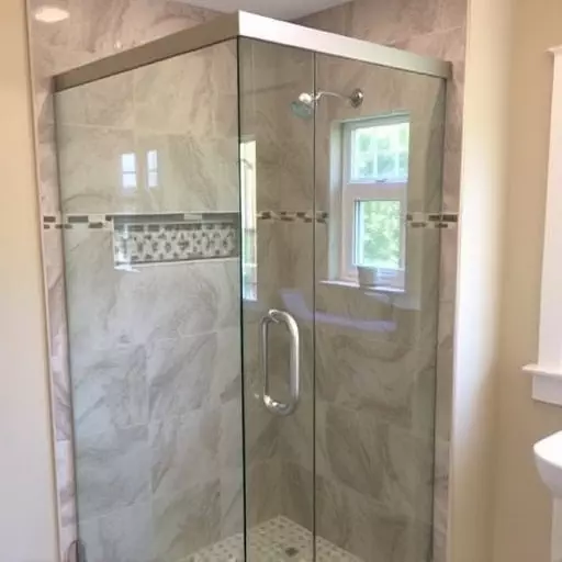 glass-shower-door-installation-pontiac-m-640x480-1143255.jpeg