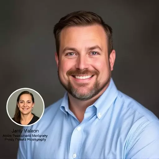 headshots-for-linkedin-profiles-grapevin-640x480-49776644.jpeg
