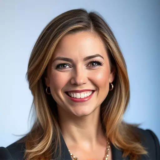 headshots-for-linkedin-profiles-grapevin-640x480-84501058.jpeg