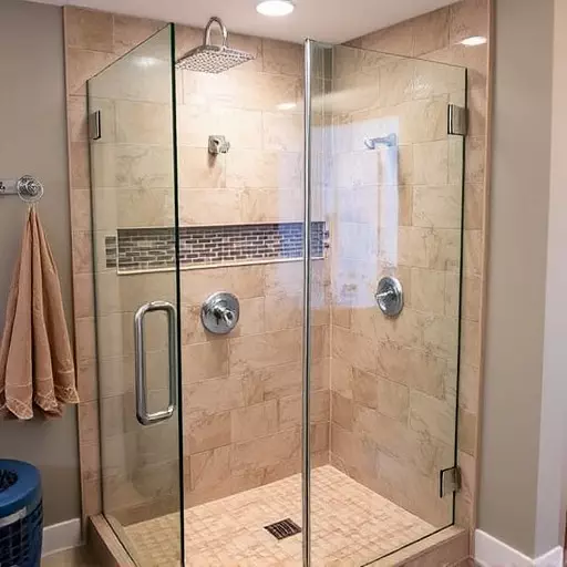 swinging-glass-shower-door-installation-640x480-82690400.jpeg
