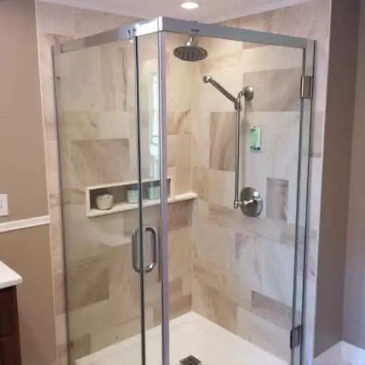 swinging-glass-shower-door-installation-640x480-96124580.jpeg
