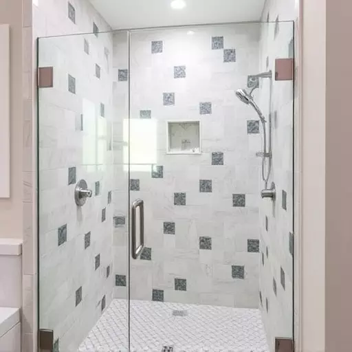 Long-Lasting Glass Cleaning: Best Products & Tips for Lake Orion