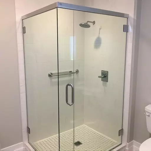 glass-shower-door-installation-pontiac-m-640x480-54091725.jpeg