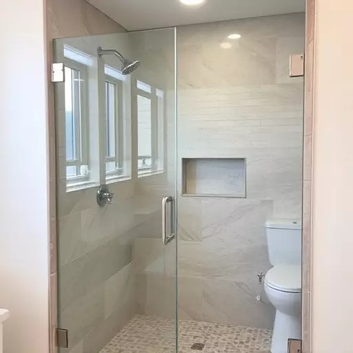 Streamlined Showers: Frameless Glass for Tiny Homes in Rochester Hills MI