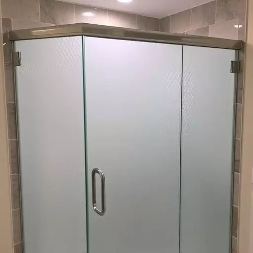glass-shower-door-installation-waterford-640x480-49983759.jpeg