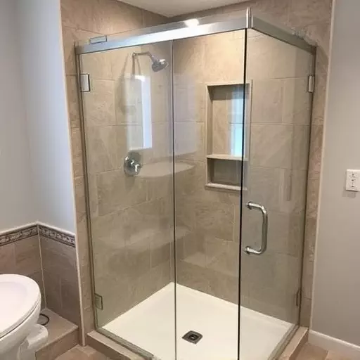 swinging-glass-shower-door-installation-640x480-50716591.jpeg