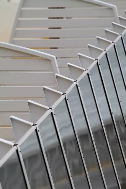Glass Railing Designs for Homes Toledo: Modern Aesthetics & Benefits
