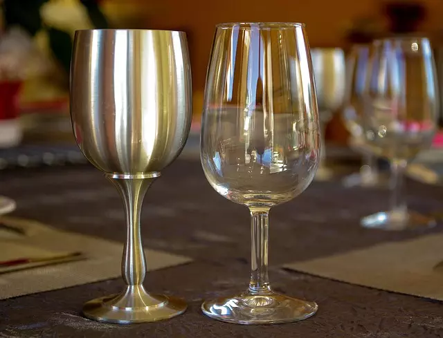 Planning Safe & Fun Vineyard Day Trips: Transportation Tips & Safety Measures