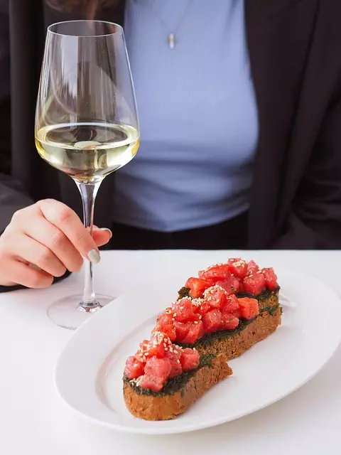 Safe and Fun Wine Tour Rides: Navigating Group Transportation for Enhanced Tastings